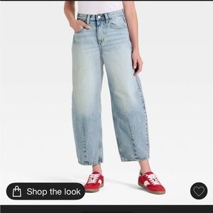 Women's Universal Thread Barrel Jeans Size 8 NWT